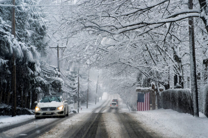 Heavy snowfall wreaked havoc in America, 4 dead, 2100 flights cancelled